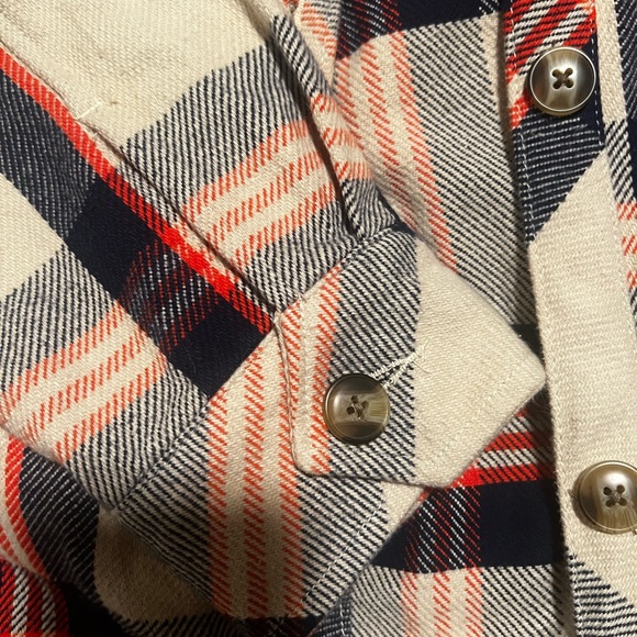 AE Offline Shacket - Picture 2 of 7